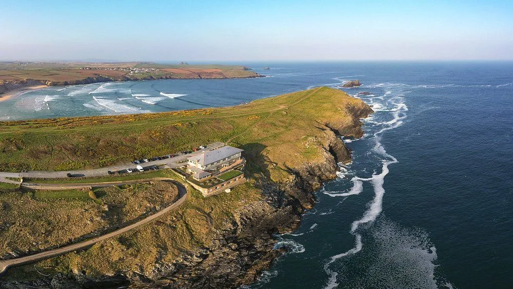 Lewinnick Lodge - clifftop restaurant on Pentire headland, Newquay