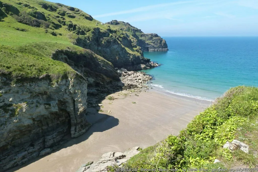 Bossiney Cove Beach