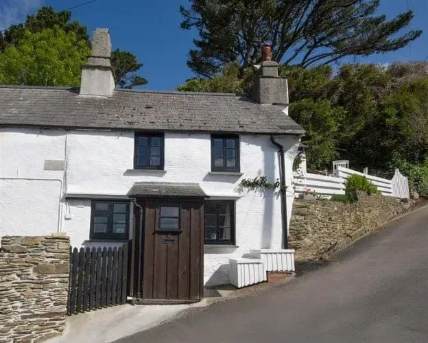 Cheap Cottages in Looe