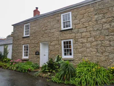 1 Rowes Cottages
