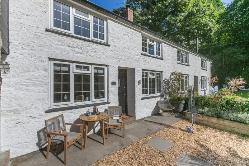 Dog Friendly Cottages in Helston