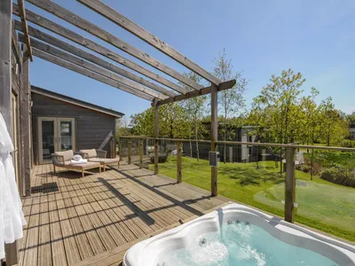 11 Meadow Retreat