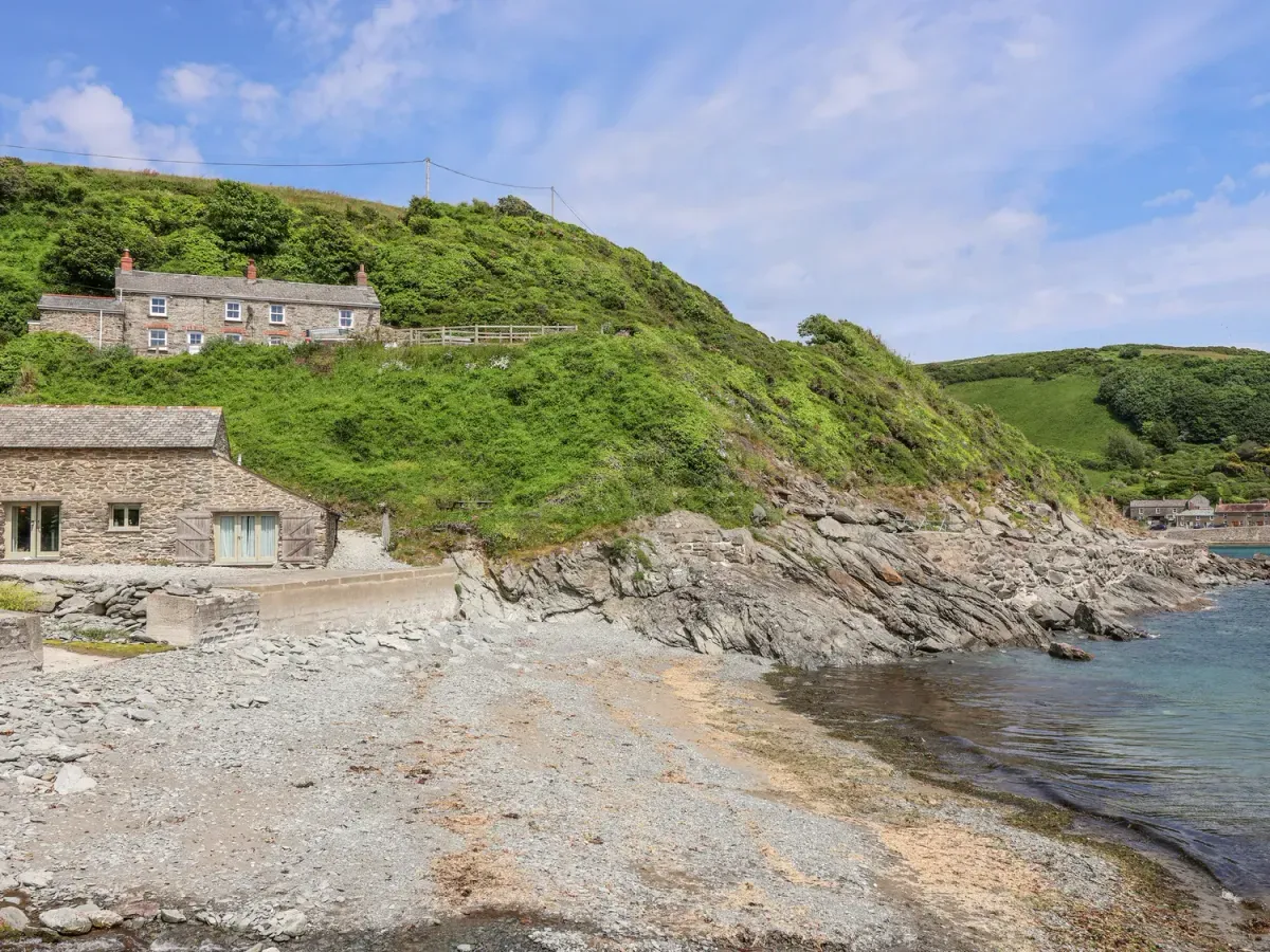 2 Cliff Cottages