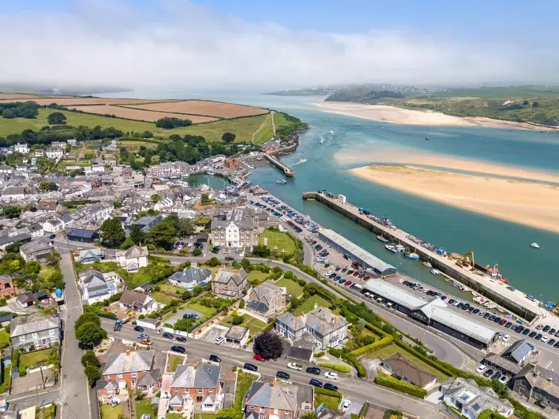 Romantic Getaways for Couples in Padstow