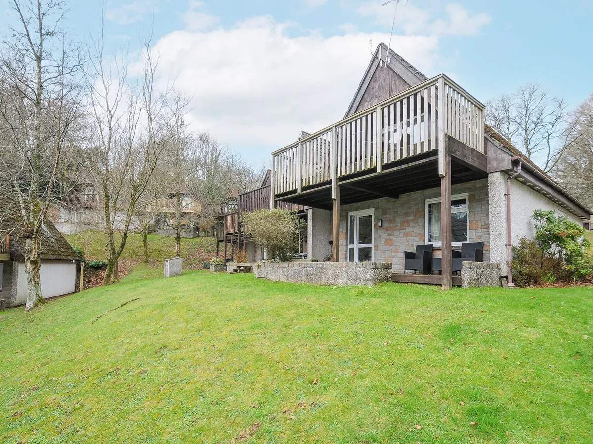24 Valley Lodge