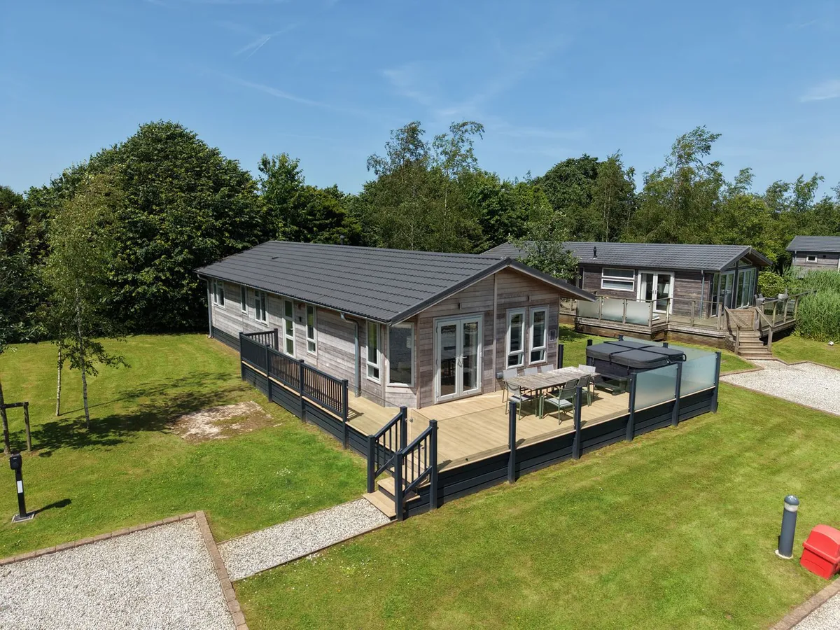 4 Meadow Retreat