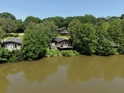 4 Water's Edge