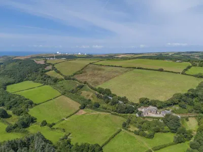 April Cottage At Sanctuary Farm