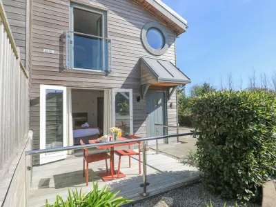 Azure Retreat at Una