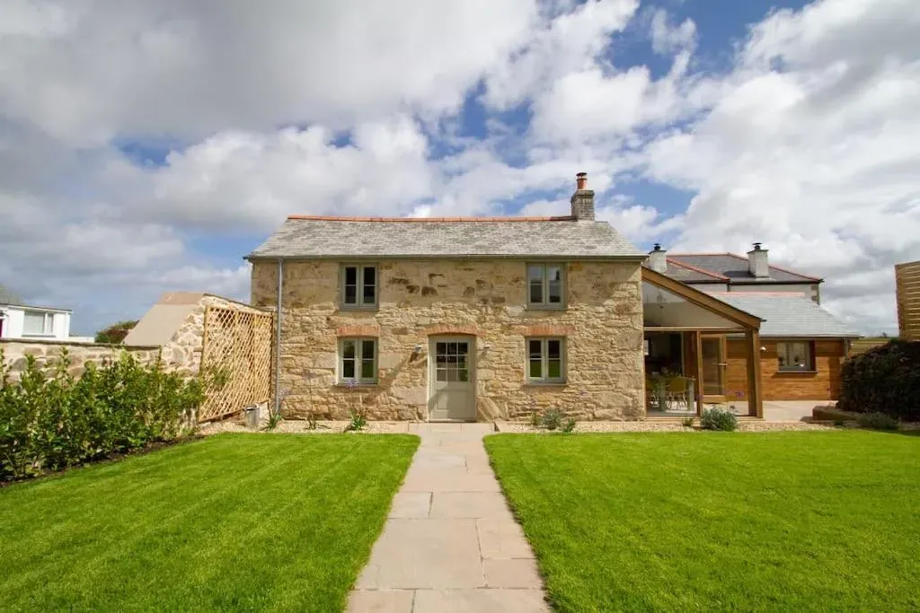 Barnwell Cottage *Stunning Cornish Cottage* Oozing Charm + Comfort