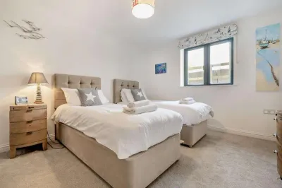 Cedar Lodge Carbis Bay