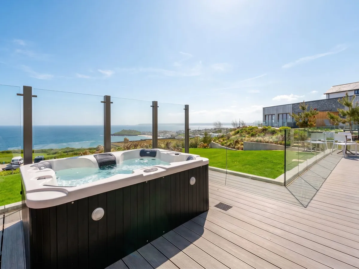 Coastal Hot Tub, Hidden St Ives