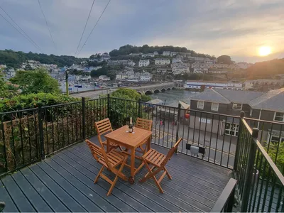 Cottage with log burner, Looe