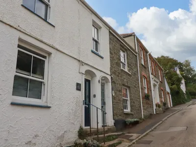 Dolphin Cottage