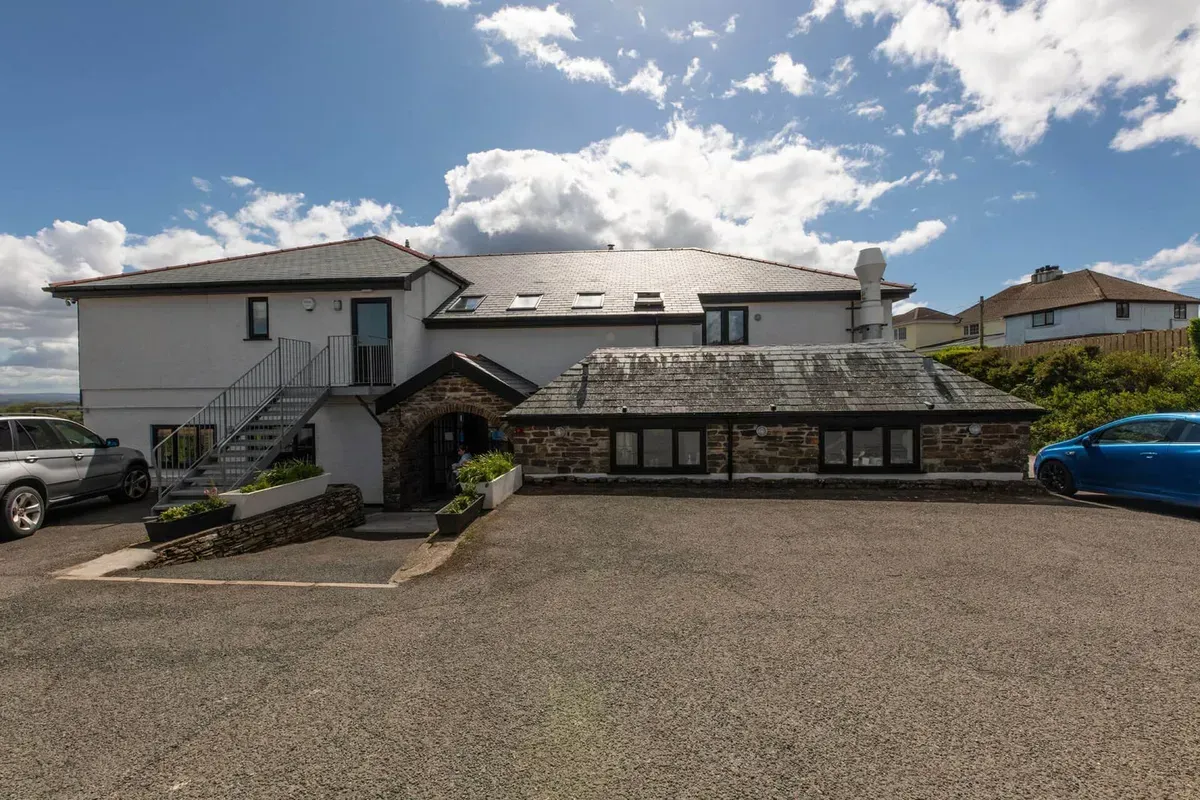 Finnygook Inn