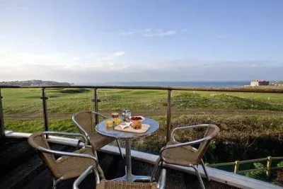 Fistral View at Bredon Court