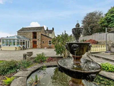Fountain Barn