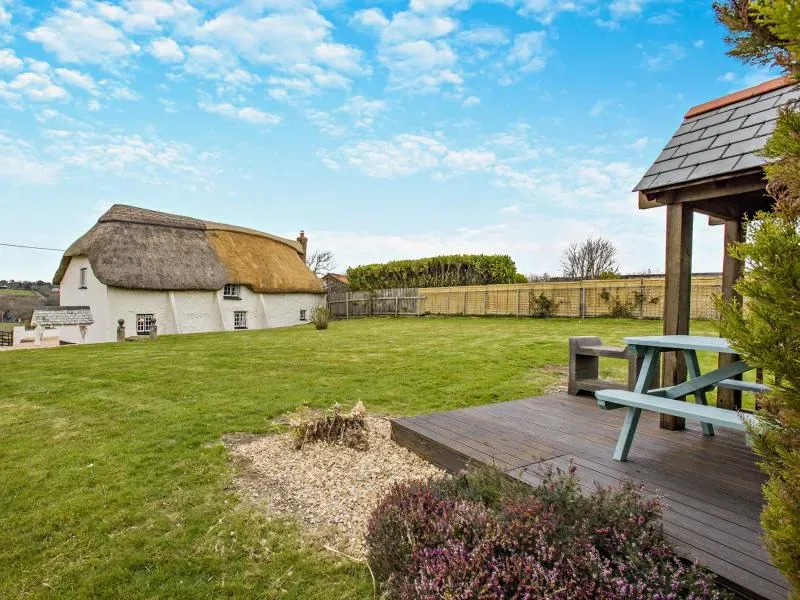 Heyleigh Farm Cottage