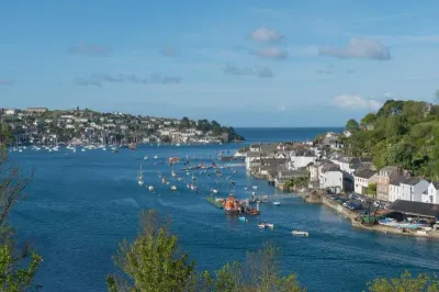Jackdaws Fowey