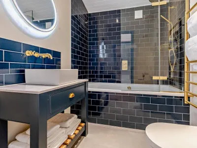 Lily At Rosehill Lodges