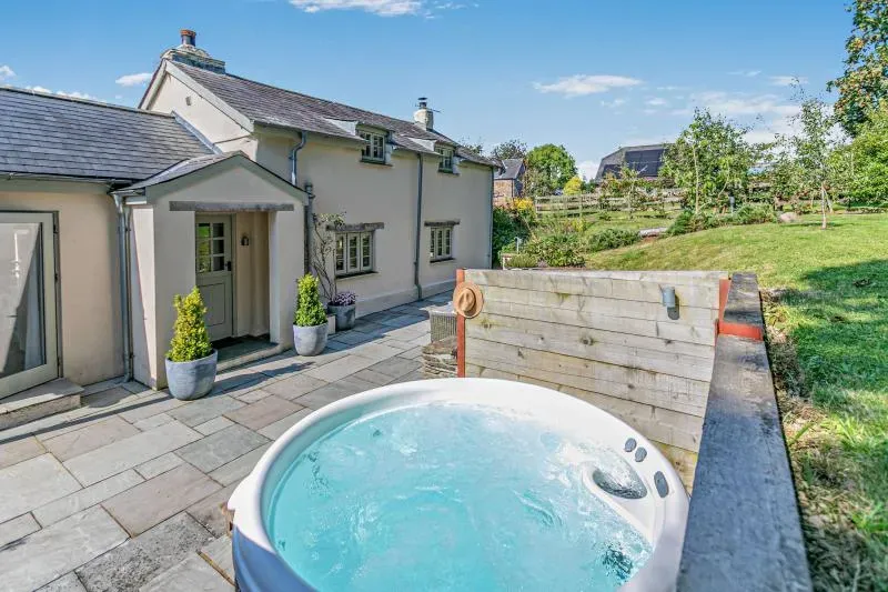 Lilyville Higher Treyone