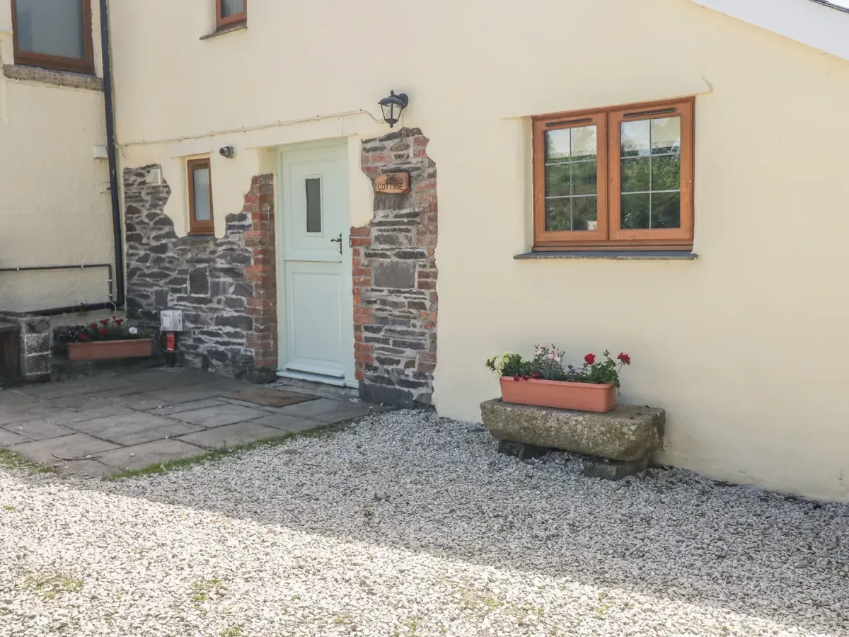 Lower West Curry Cottage