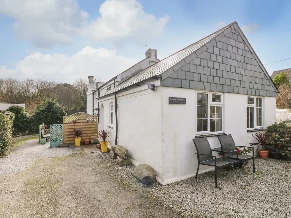 Manor Farmhouse Cottage