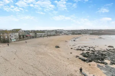 Netherton Island Road