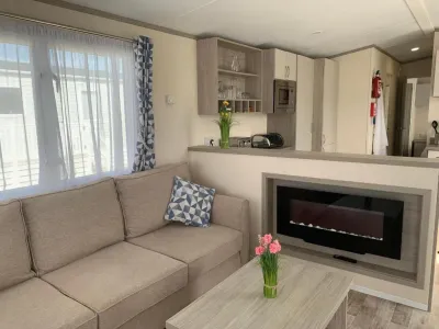 Beautiful Cornish Getaway, Static Caravan - Newperran Holiday Resort