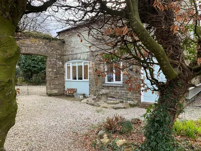 One-bedroom cottage, Coads Green