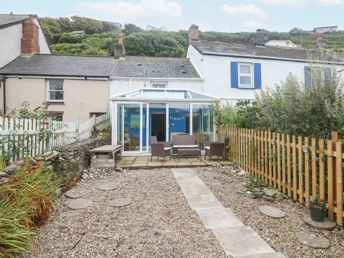 Pebble Cottage