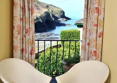 Port Gaverne Hotel