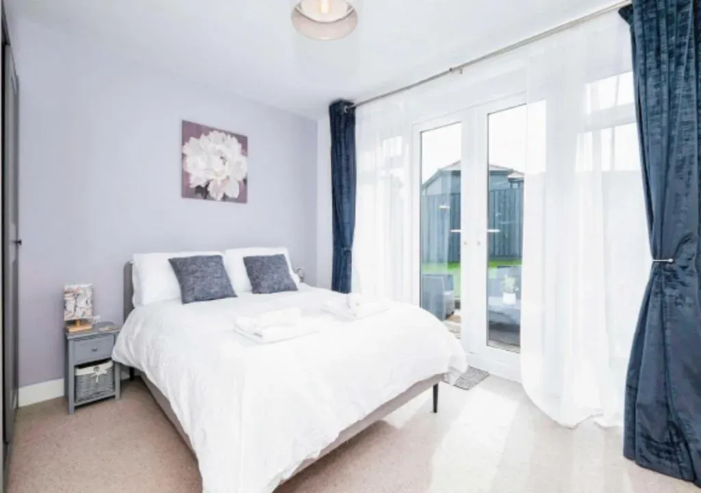 Porthkidney Suite, Carbis Bay, St Ives, free parking, near beach