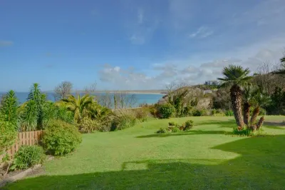 Rosen 7 Godrevy Court