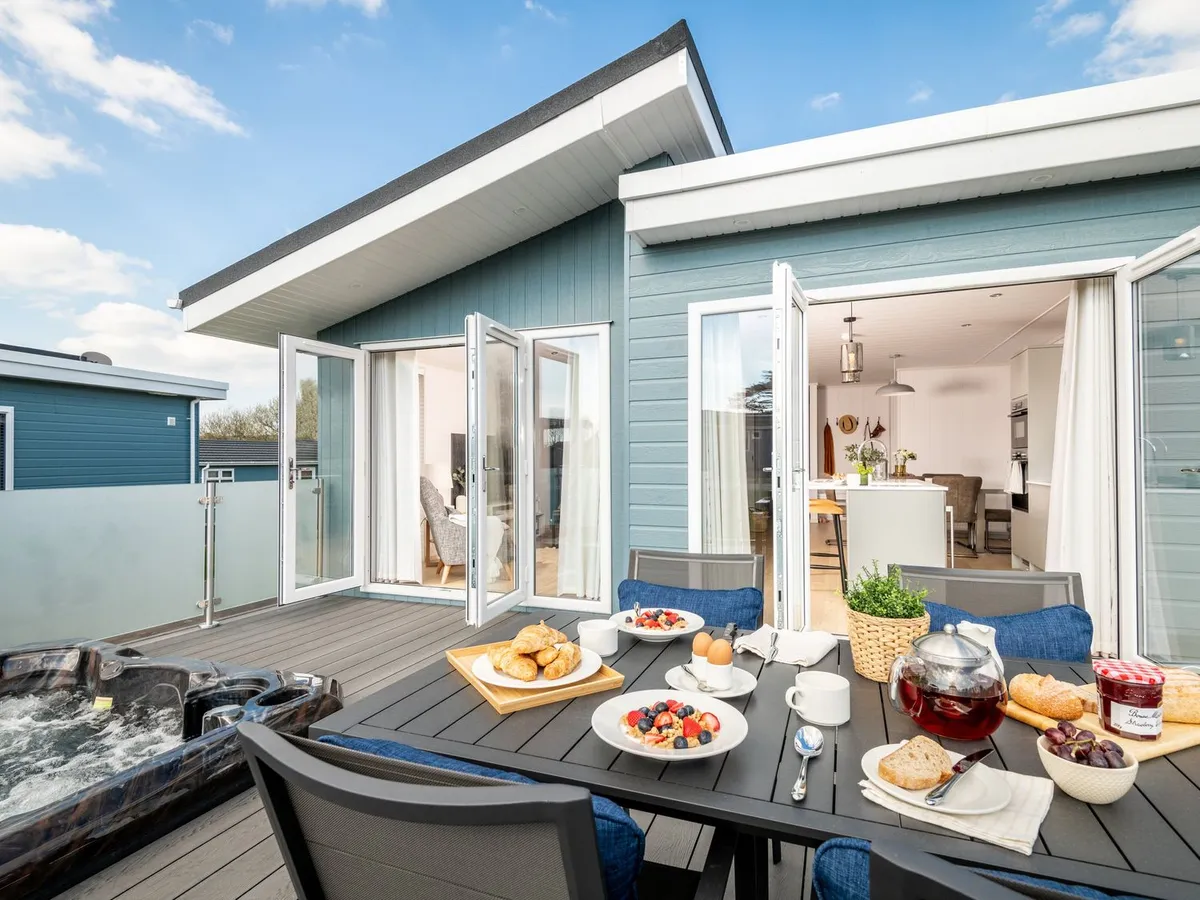 Sennen 2 Spa Roof Terrace (Pet)