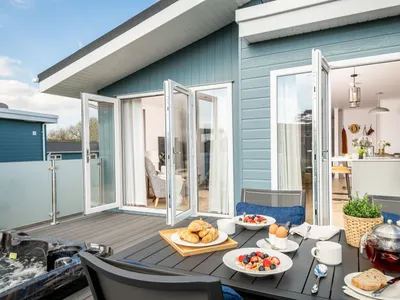 Sennen 3 Spa (Pet)