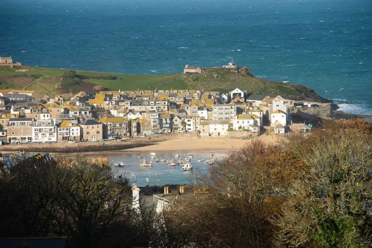 St Ia, Castle Approach, Tregenna Castle