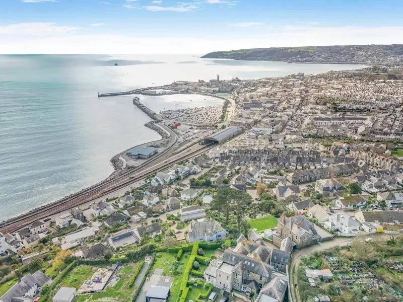 St Michaels Mount View Apartment