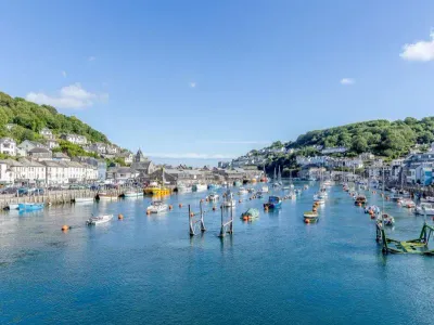 Stones Throw - Downderry