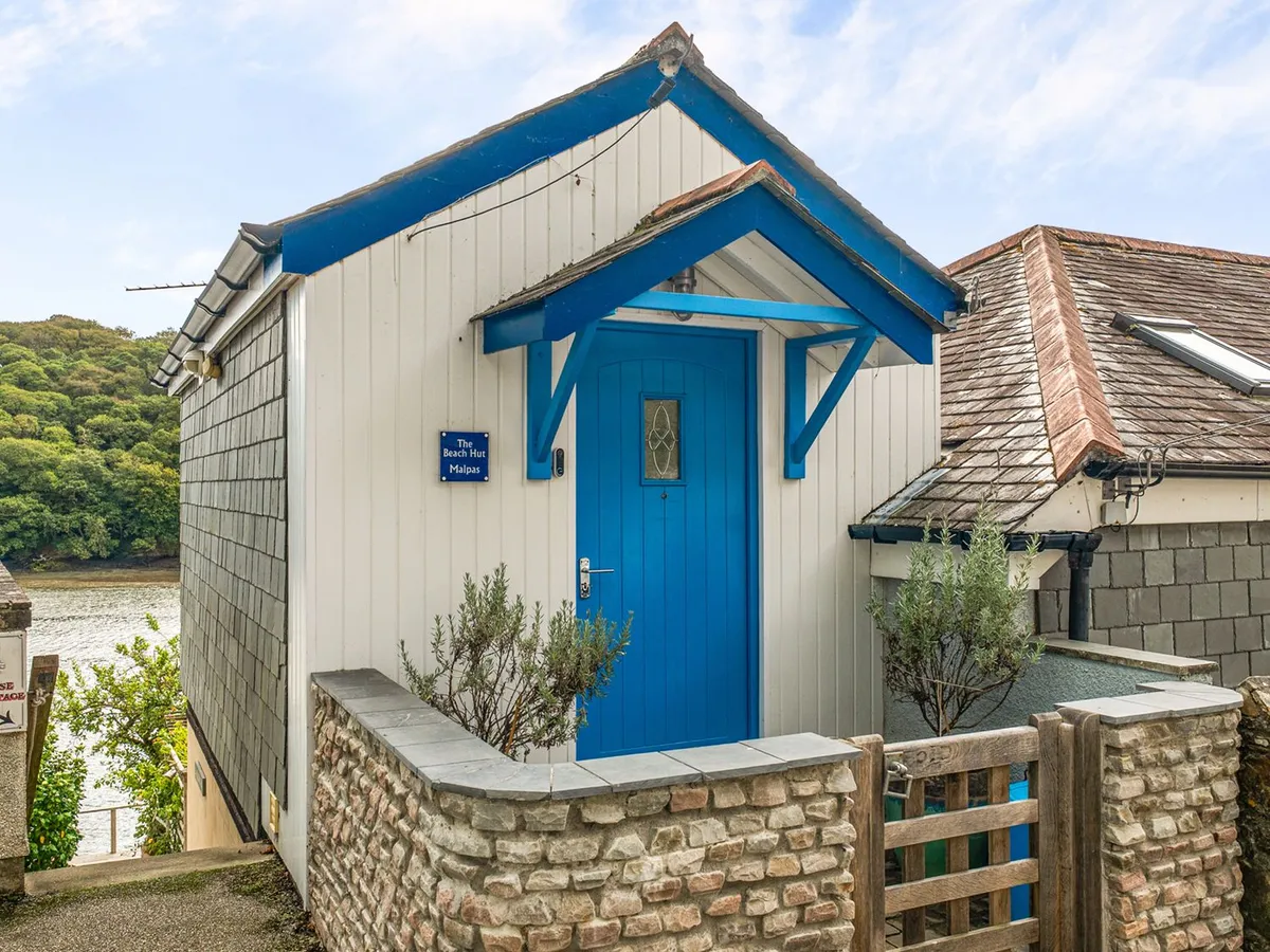 Studio cottage, Malpas