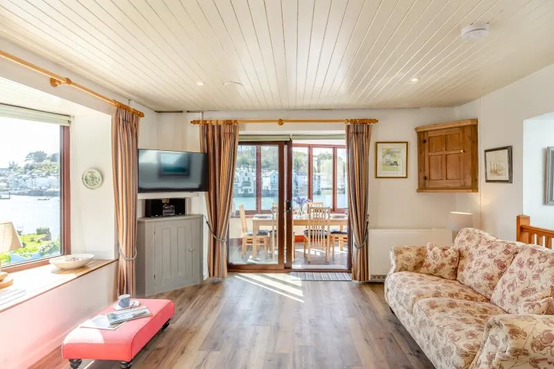 Tabs Cottage