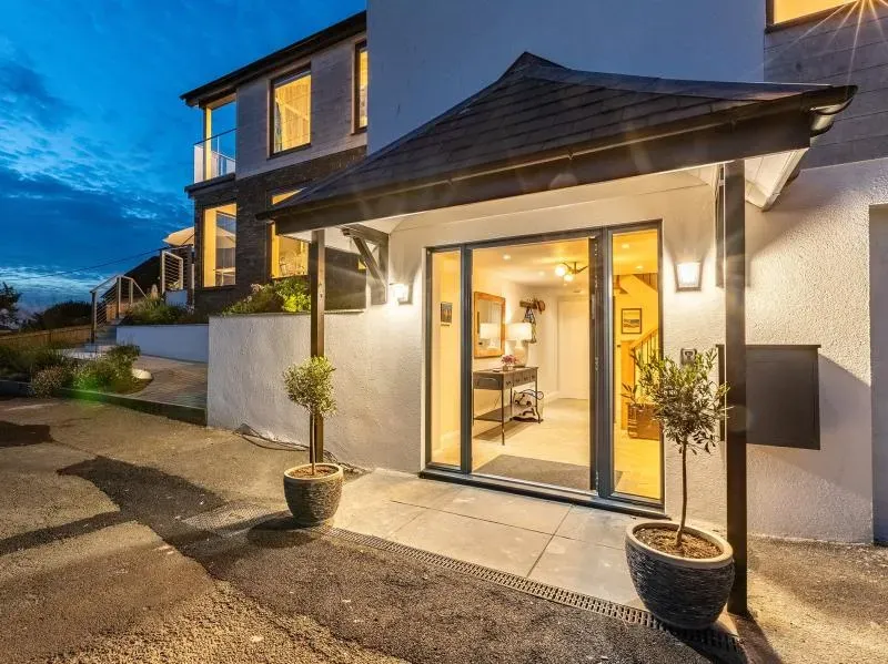 The Pilot House Polruan