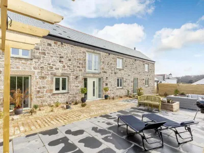 The Stables At Glen View