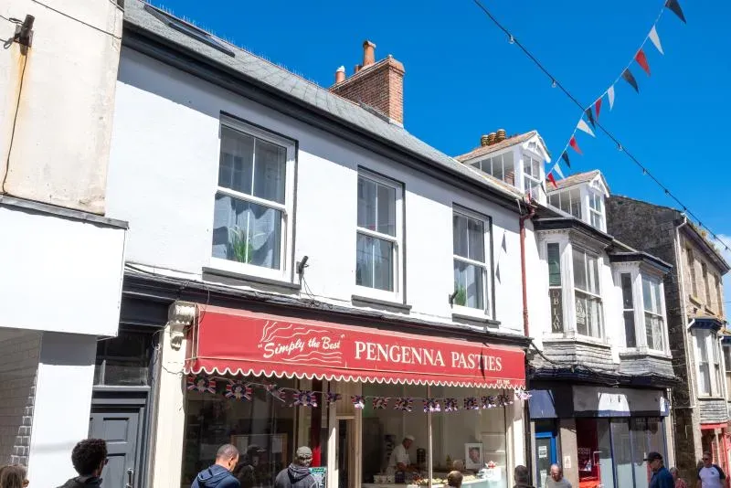 The Upper Crust Apartment