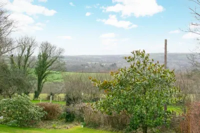 The West Wing Plus Trenarlett Farm