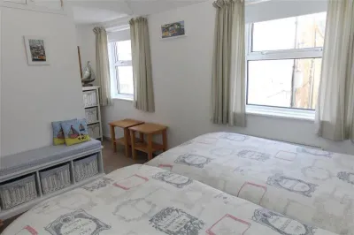 Upper Seafarer 45 Fore Street