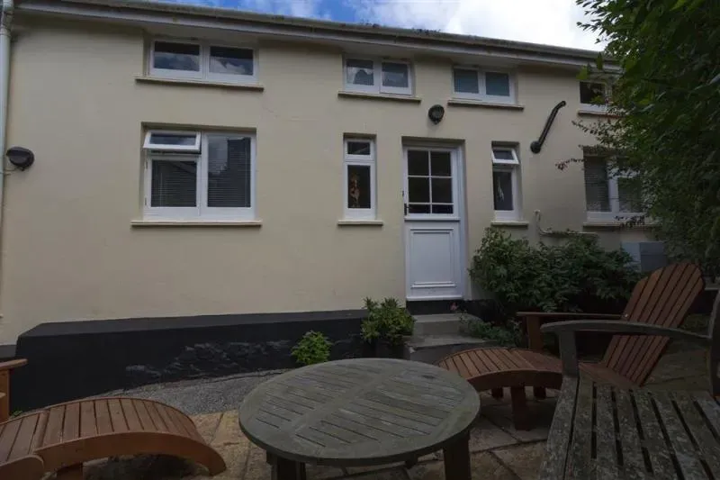 Westcott House The Warren