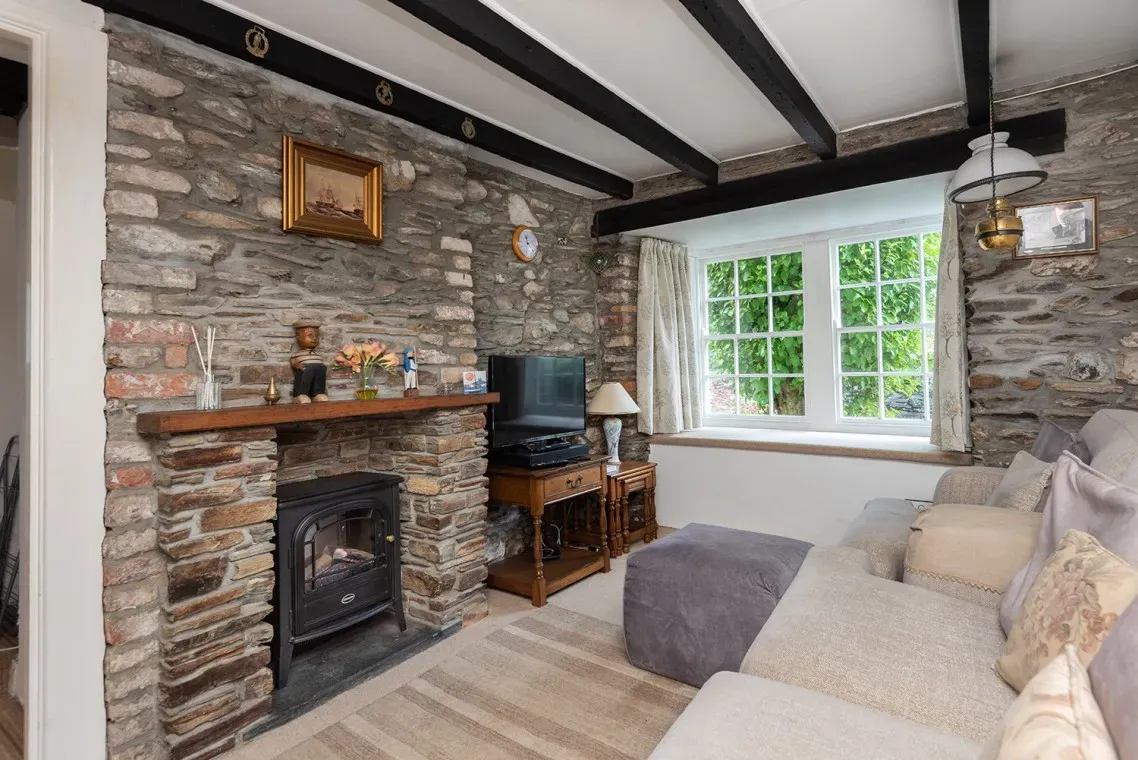 White Pebble Cottage